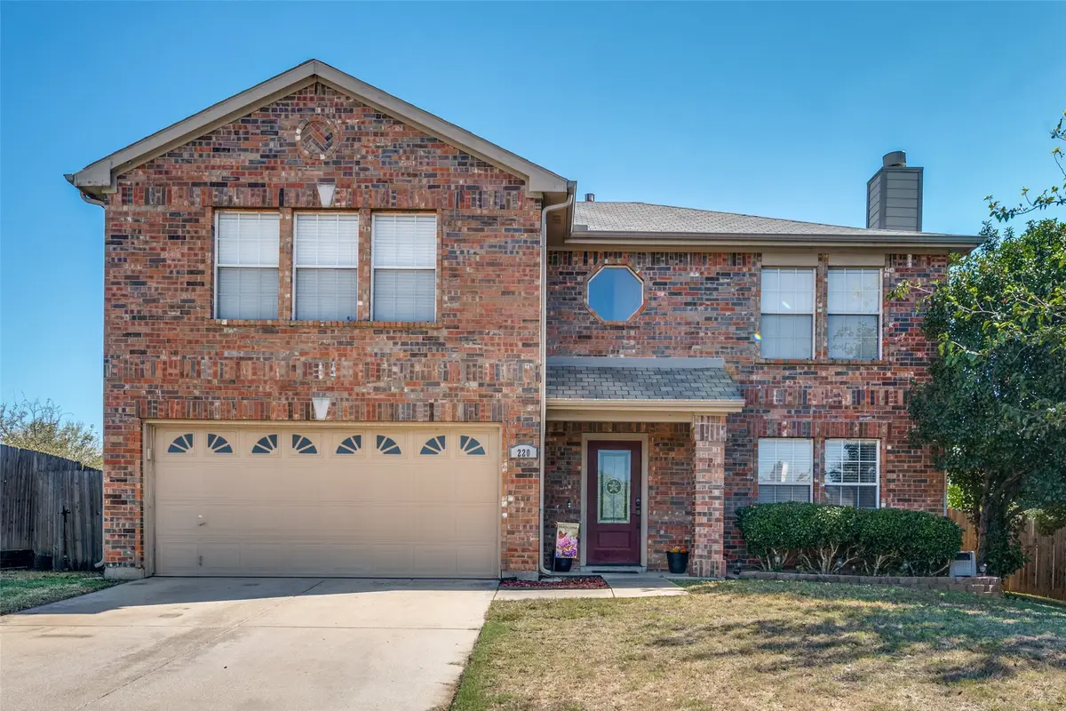 220 Sunset Oaks Drive, Fort Worth, TX 76112 - #1