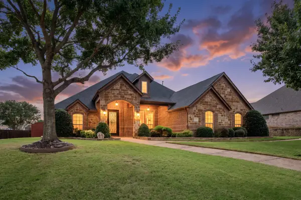 824 Rio Grande Drive, Mansfield, TX 76063
