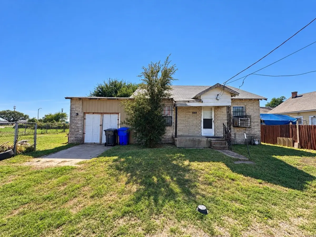 207 E Church Street, Waco, TX 76704 - #1