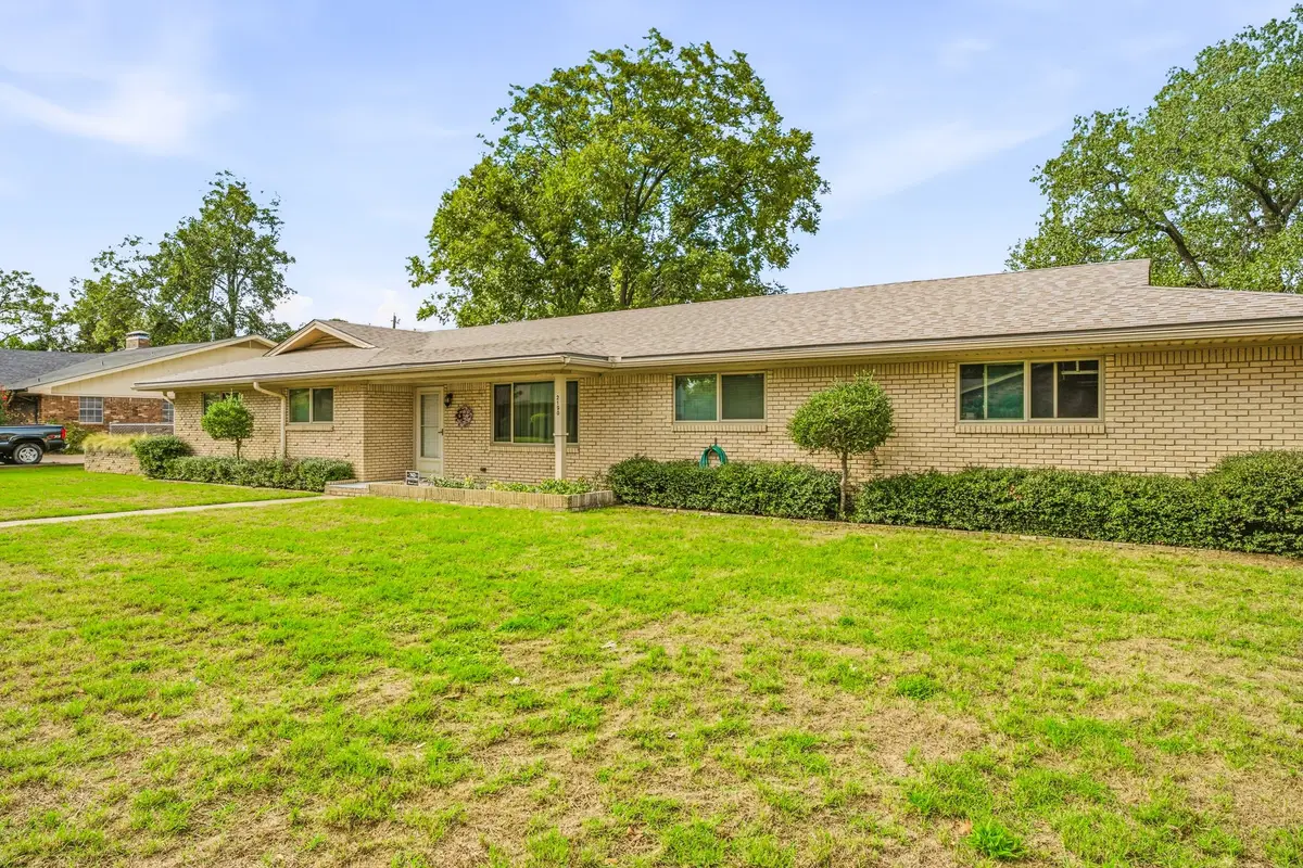 2190 N Woodland Street, Stephenville, TX 76401 - #1