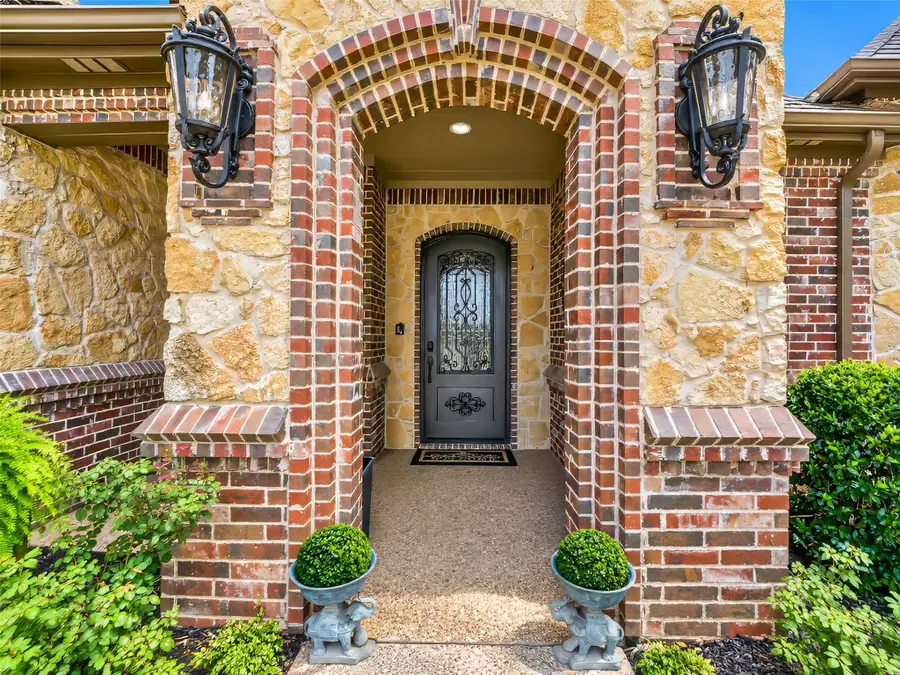 6620 Cedar Grove Drive, North Richland Hills, TX 76182 - #2
