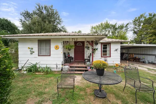 712 E Liberty Street, Mexia, TX 76667