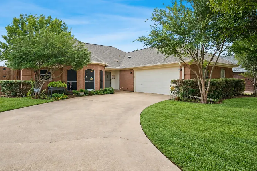 8920 Ashcraft Drive, North Richland Hills, TX 76182 - #2