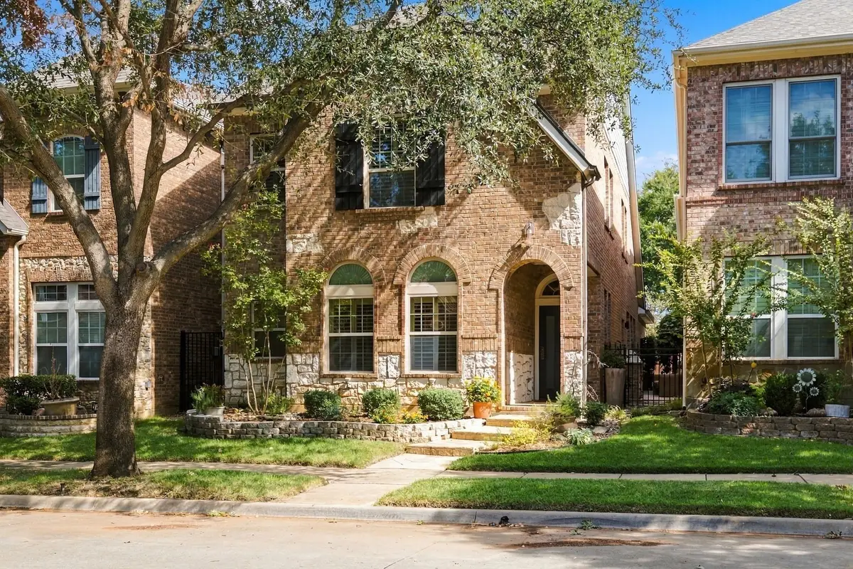 227 Buckingham Avenue, Euless, TX 76040 - #1