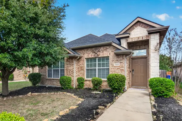 1320 Honeywood Lane, Royse City, TX 75189