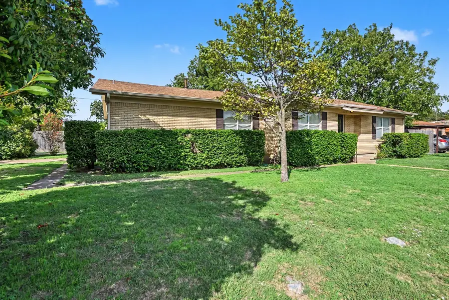1120 Winona Street, Weatherford, TX 76086 - #3