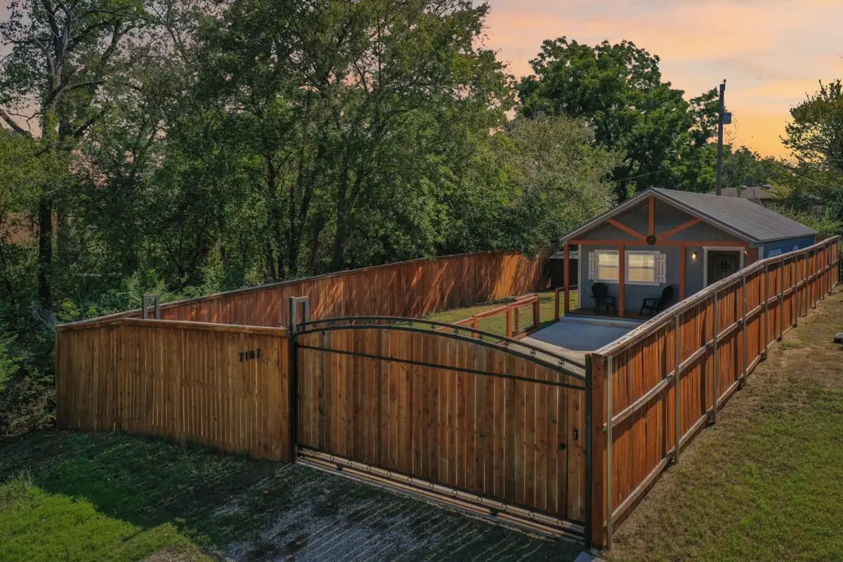 7167 Floral Street, Azle, TX 76020 - #1