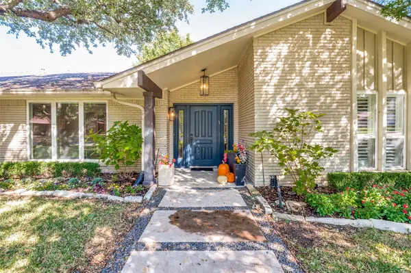 3843 Regent Drive, Dallas, TX 75229