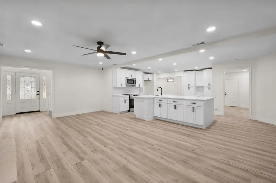3812 Yachtclub Drive, Arlington, TX 76016 - #2