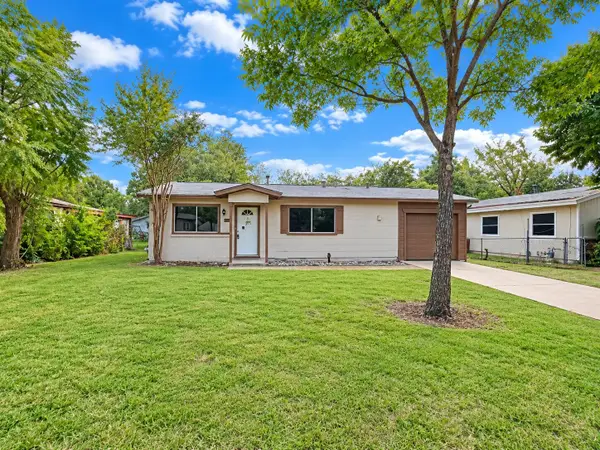 761 Thomas Avenue, Hurst, TX 76053