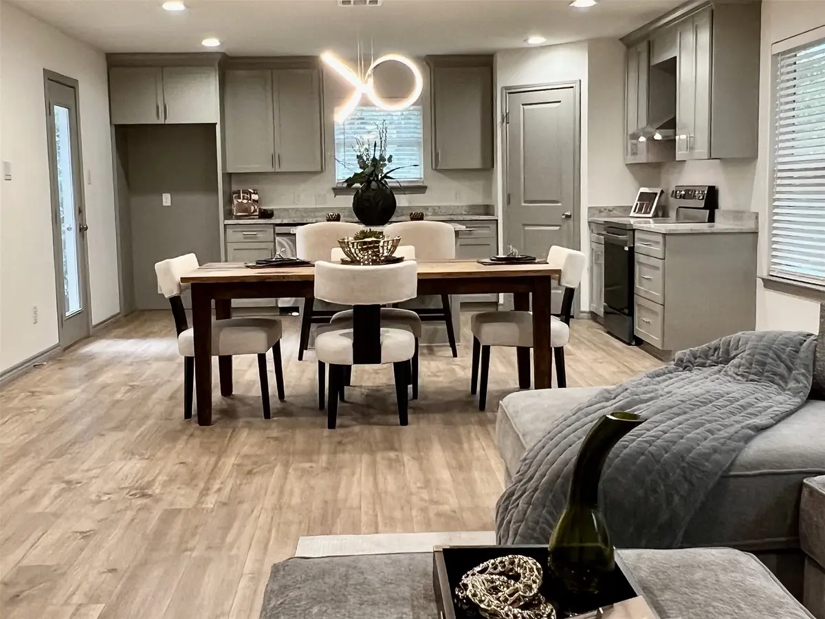 1438 E Waco Avenue, Dallas, TX 75216 - #1