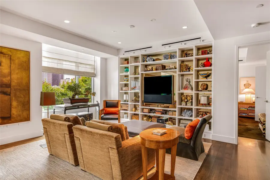 2025 Woodall Rodgers Freeway #32, Dallas, TX 75201 - #3