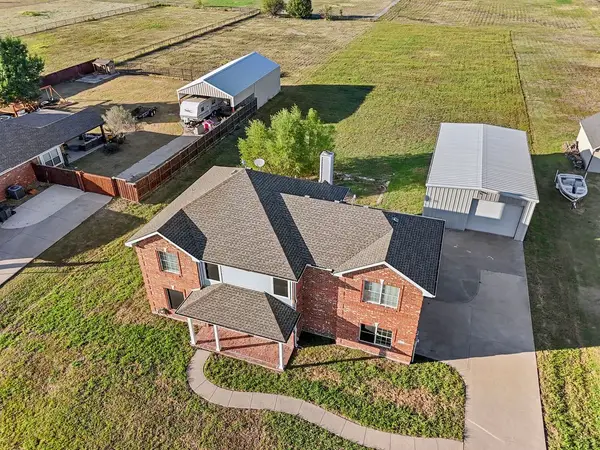 1436 Meadowbrook Lane, Nevada, TX 75173
