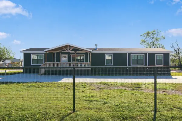 18061 Cindy Lane, Justin, TX 76247