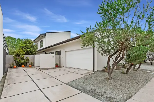 31 Vanguard Way, Dallas, TX 75243