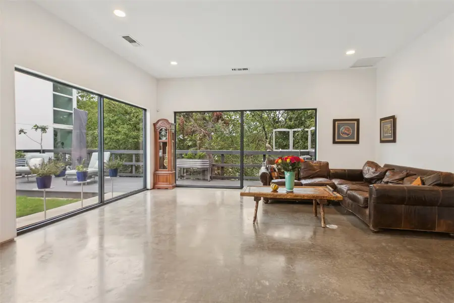 31 Vanguard Way, Dallas, TX 75243 - #2