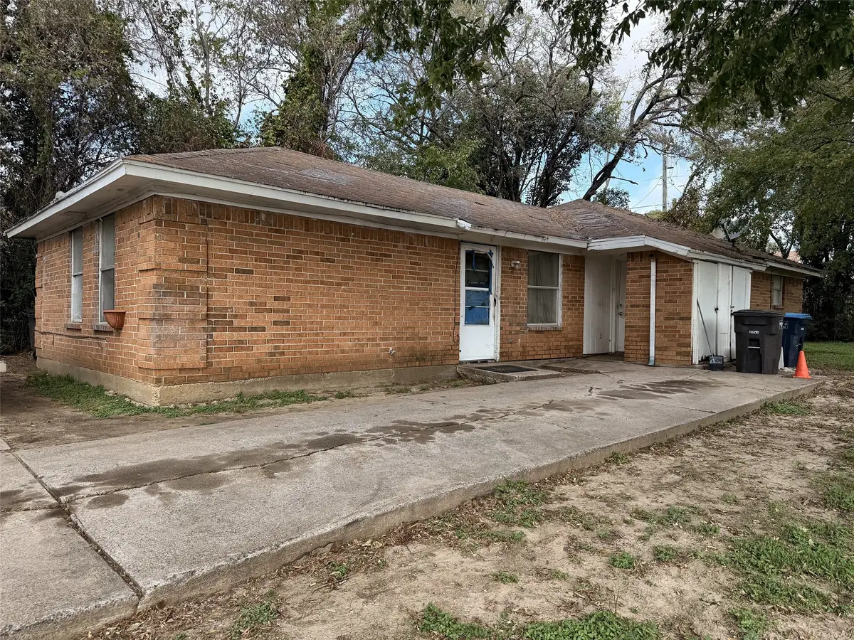 5332 Helmick Avenue, Fort Worth, TX 76107 - #1