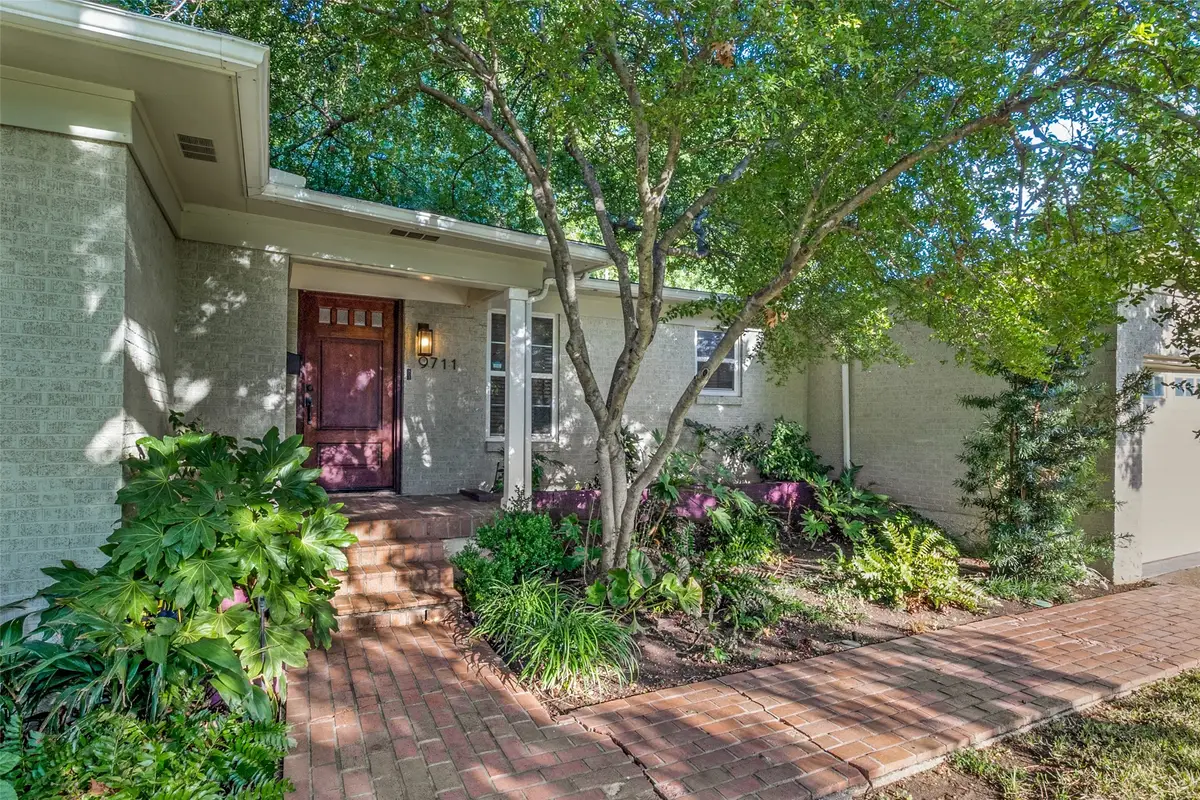 9711 E Lake Highlands Drive, Dallas, TX 75218 - #1
