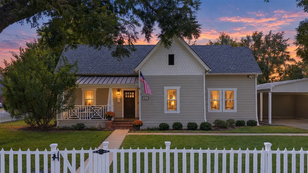 901 Oak Street, McKinney, TX 75069 - #1