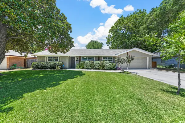 6108 Trail Lake Drive, Fort Worth, TX 76133