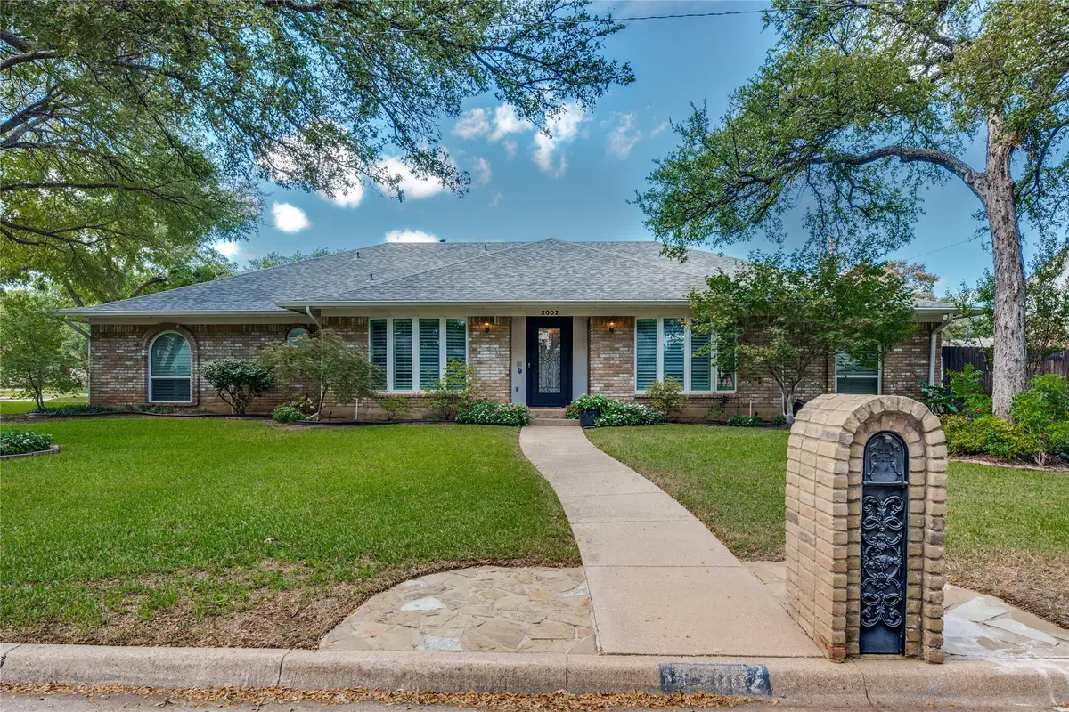 2002 Elmhurst Drive, Arlington, TX 76012 - #1