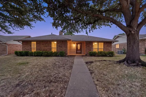 2009 Glencrest Lane, Garland, TX 75040