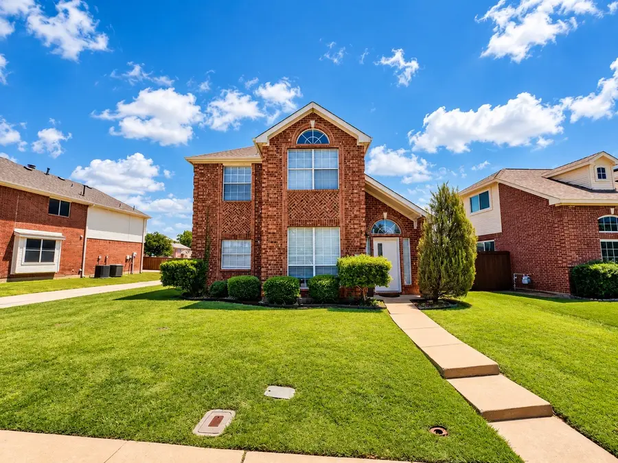 1402 Stone Canyon Way, Lewisville, TX 75067 - #2