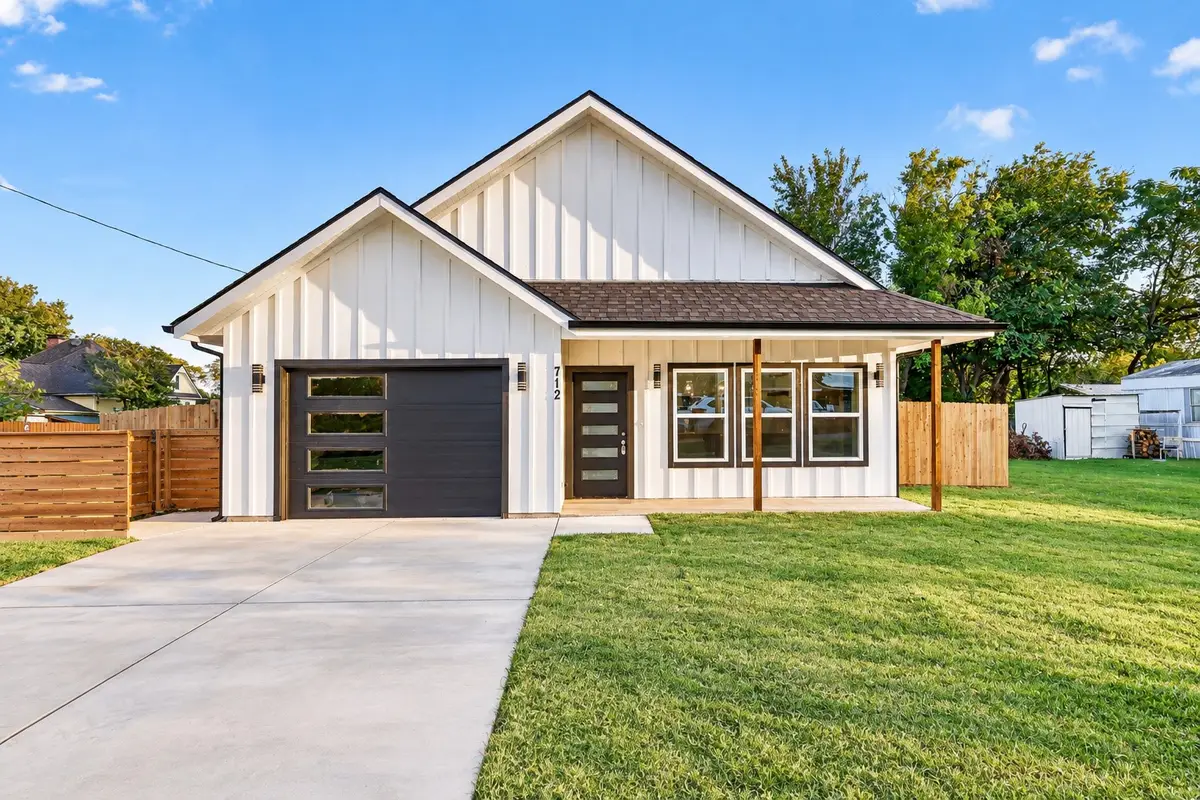 712 E 10th Street, Kemp, TX 75143 - #1
