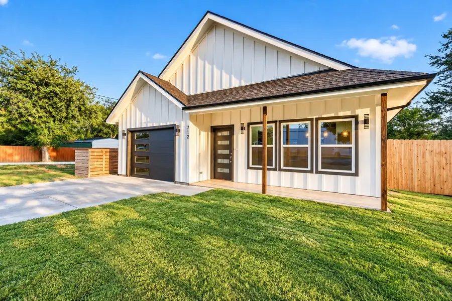 712 E 10th Street, Kemp, TX 75143 - #2