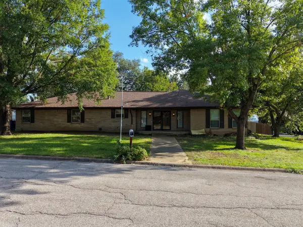 1602 Idlewood Drive, Sherman, TX 75092