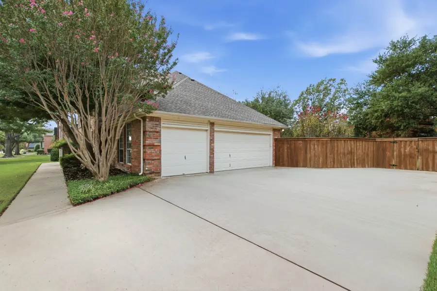 5904 Highland Hills Lane, Colleyville, TX 76034 - #3