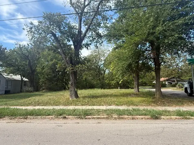 708 6th Street Se, Paris, TX 75460 - #2