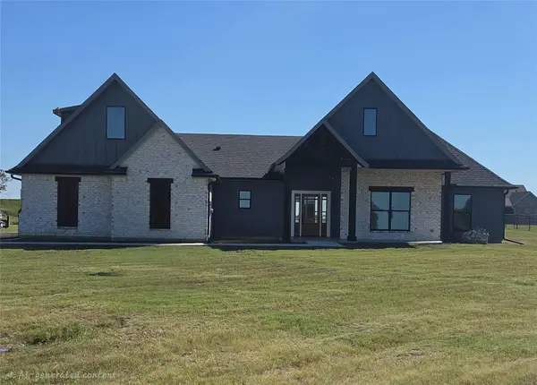 2124 Sundance Rd Road, Whitesboro, TX 76273