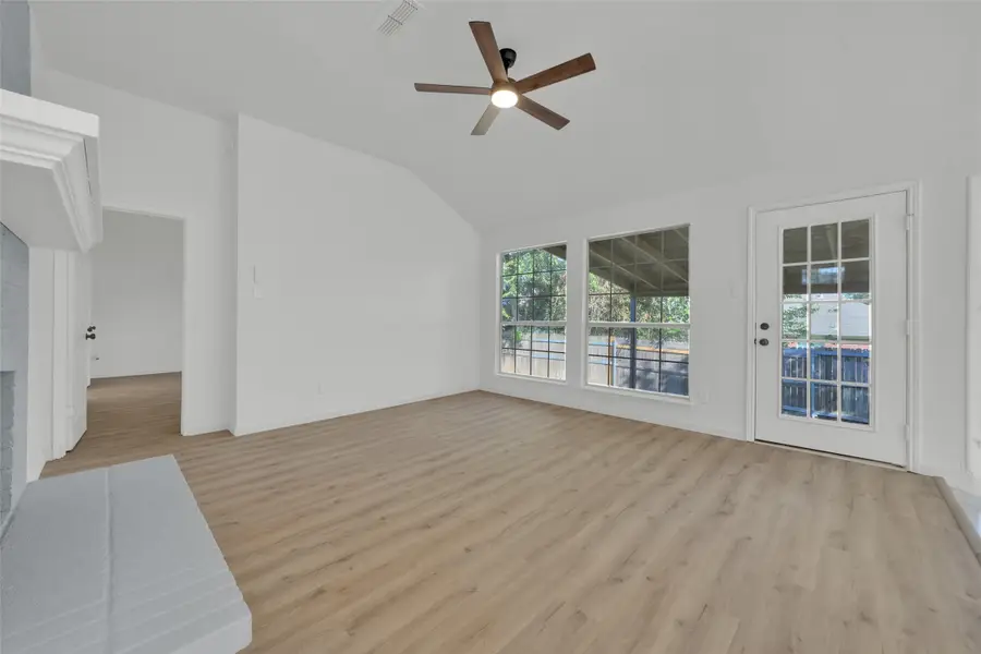 1117 Silver Spruce Drive, Arlington, TX 76001 - #3