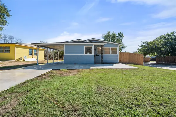 2313 Lucas Drive, Fort Worth, TX 76112