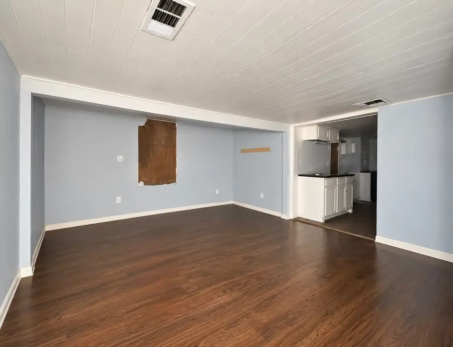 5512 Curzon Avenue, Fort Worth, TX 76107 - #2