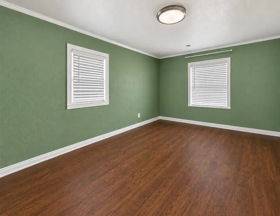 5512 Curzon Avenue, Fort Worth, TX 76107 - #3