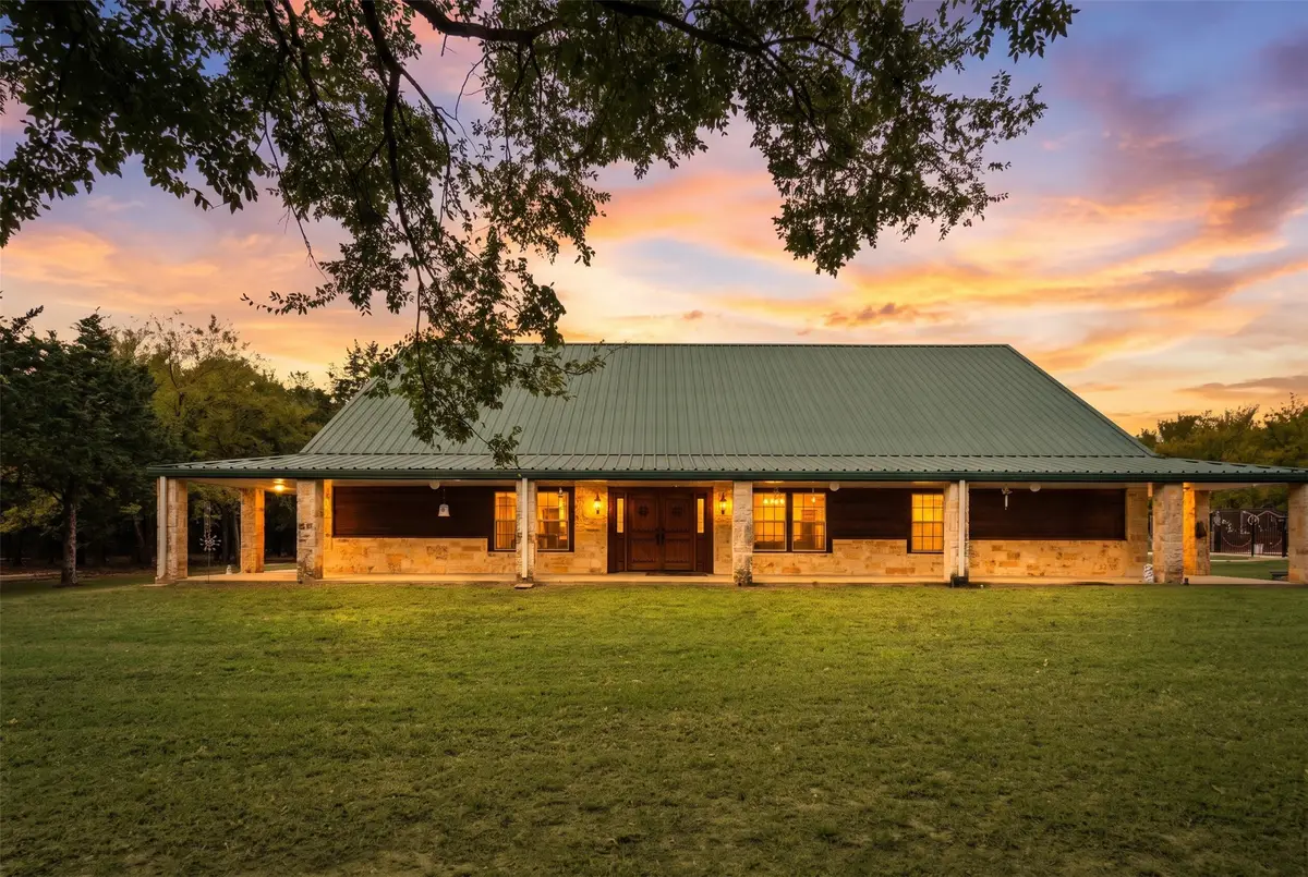 464 Oak Hill Road, Valley View, TX 76272 - #1