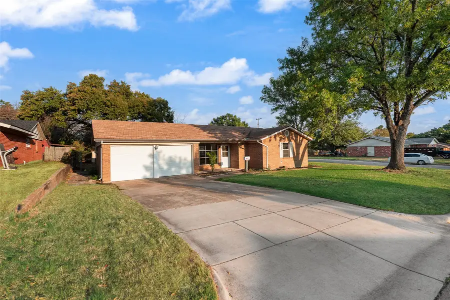 6609 Trailwood Drive, Forest Hill, TX 76140 - #2