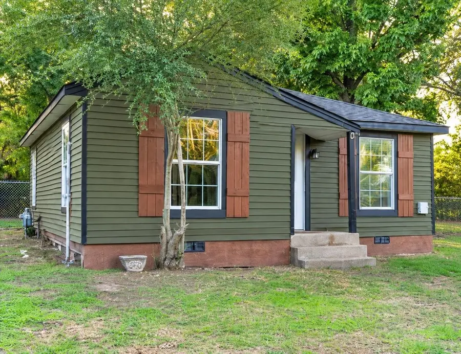 418 N 36th Street, Corsicana, TX 75110 - #3