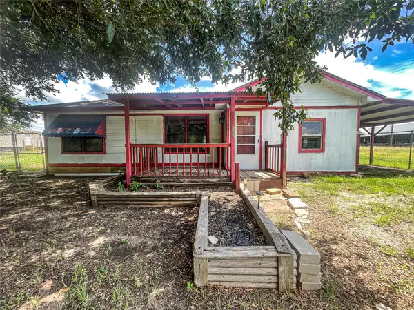 4602 Milburn Road, Cresson, TX 76035
