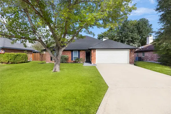113 Morene Avenue, Waxahachie, TX 75165