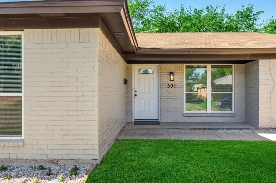 301 Linda Drive, Burleson, TX 76028 - #3