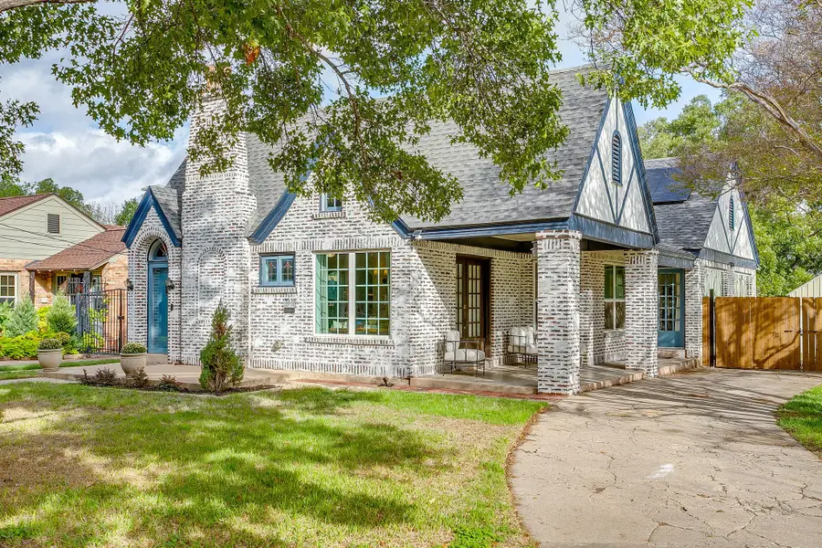 2711 Scott Avenue, Fort Worth, TX 76103 - #2
