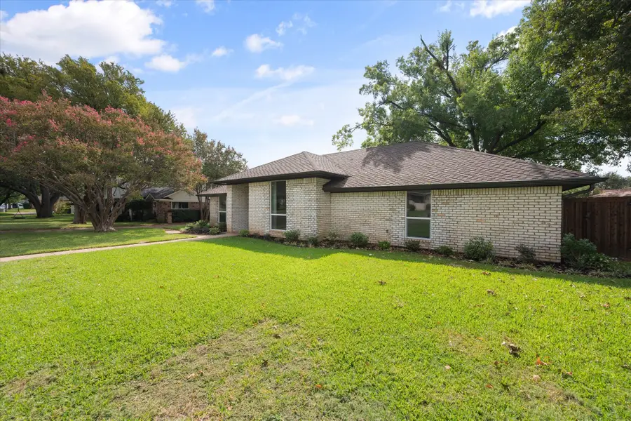 309 Quail Crest Drive, Bedford, TX 76021 - #2