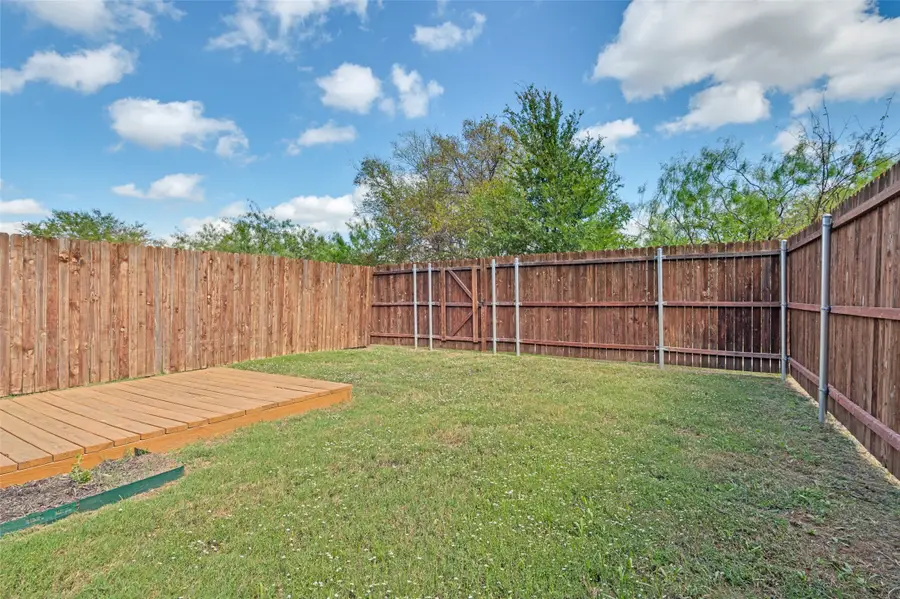 533 Hutchinson Lane, Lewisville, TX 75077 - #3