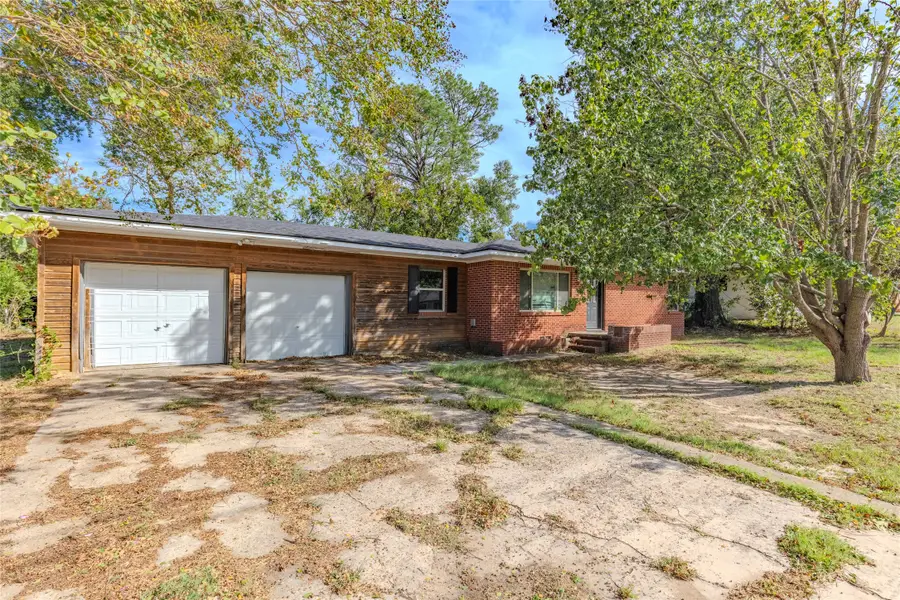 412 N Post Oak Street, Winnsboro, TX 75494 - #3