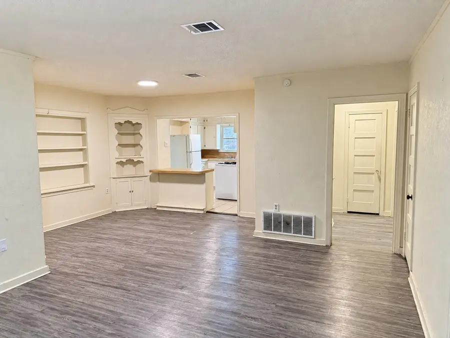 2729 Pine Avenue, Waco, TX 76708 - #2