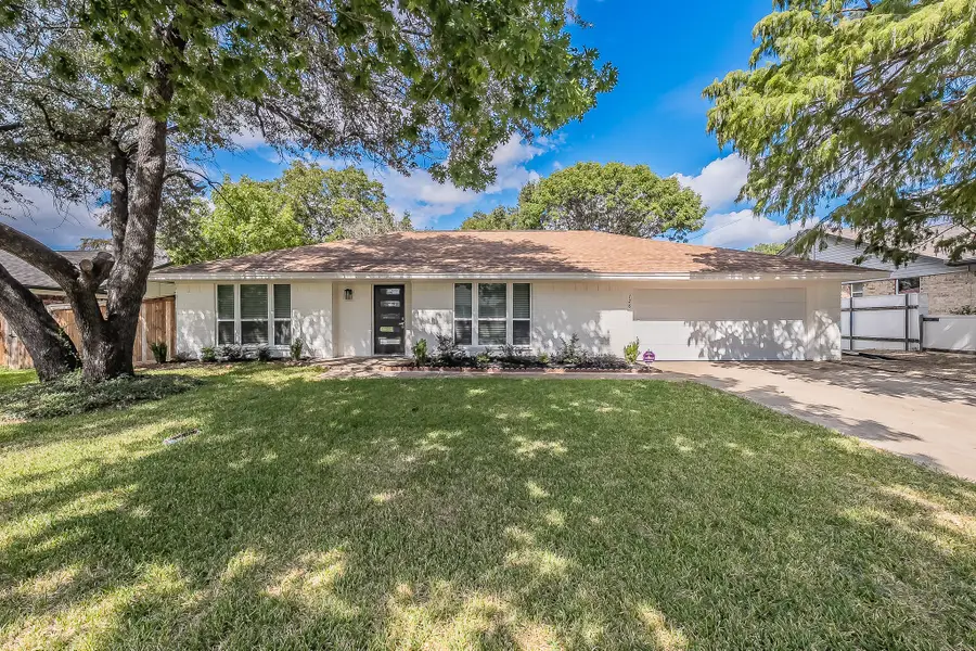 728 Glenhaven Drive, Hurst, TX 76054 - #2
