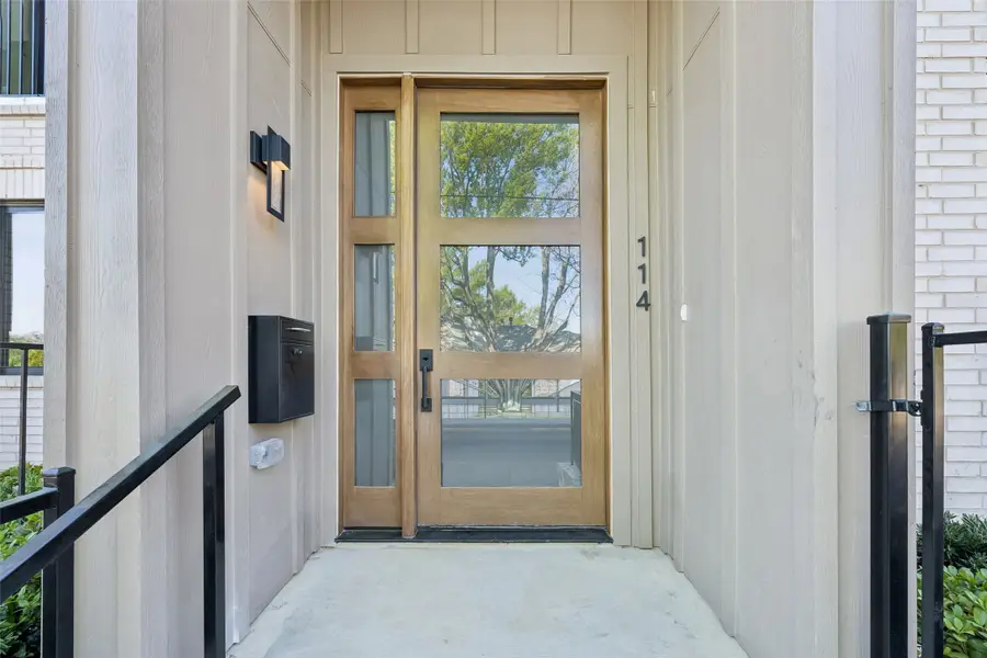 114 S Church Street, McKinney, TX 75069 - #2